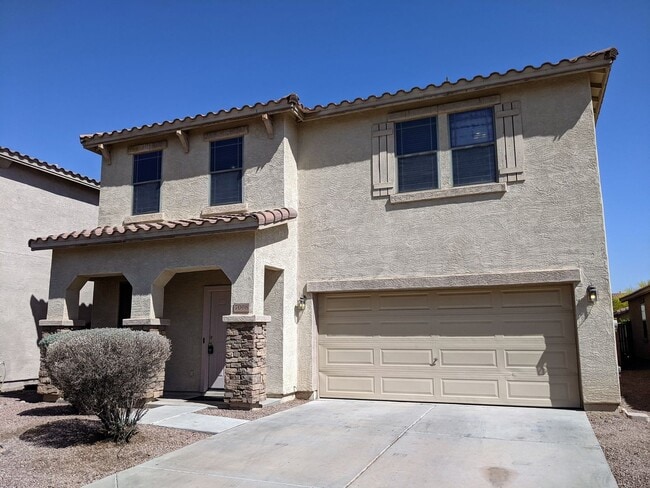 Building Photo - 4 Bedroom Home Near W Southern Ave and S 7...