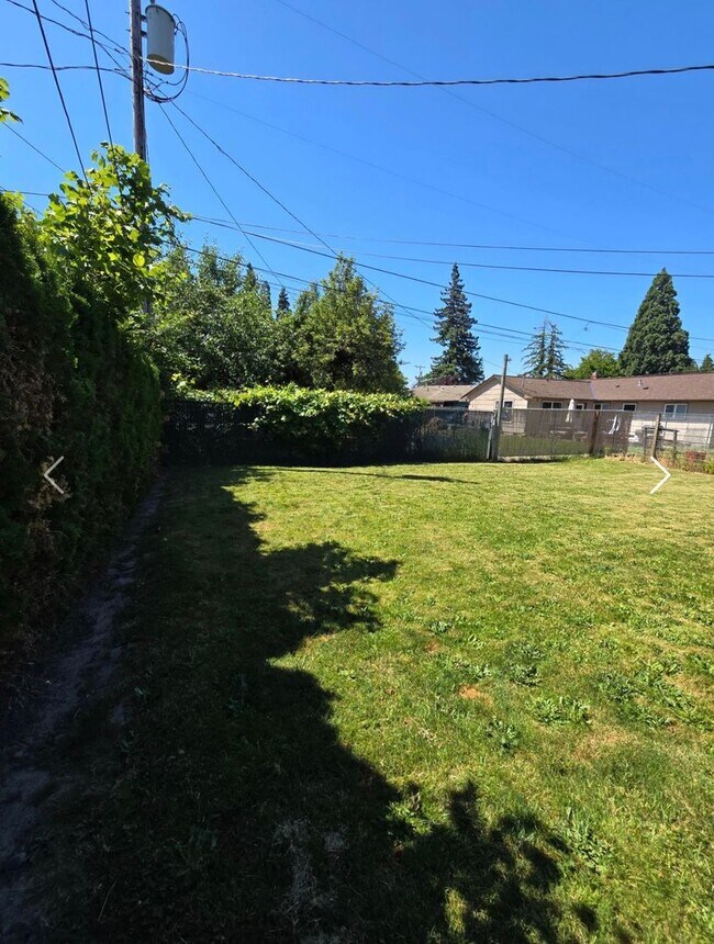 Building Photo - 21st Avenue Duplex