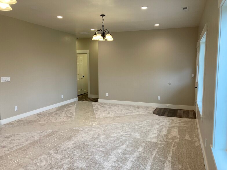 front room - 1219 N 1150 E
