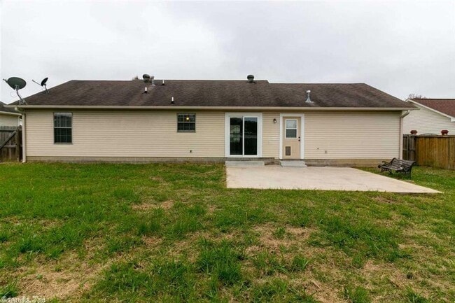 Building Photo - 37 Wolverine Dr