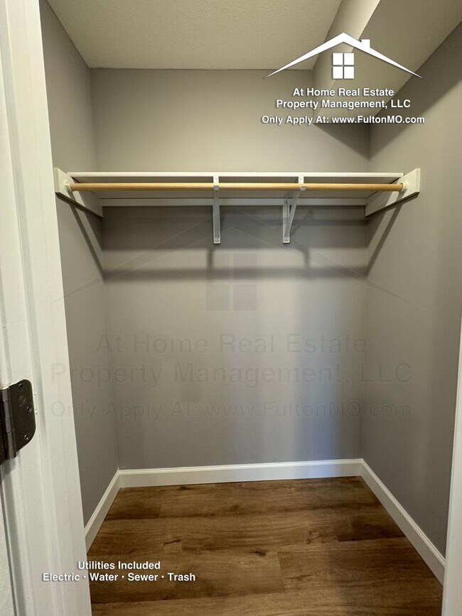 Building Photo - 2610 N Bluff St