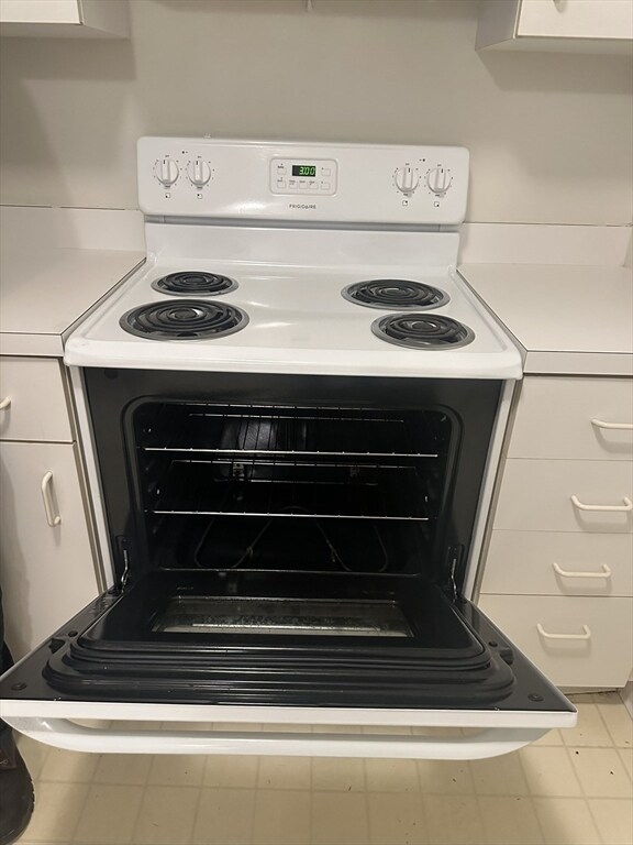 Building Photo - 5 5th St