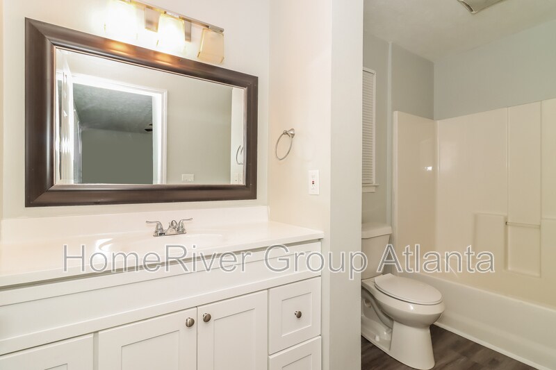 Building Photo - 4423 Inlet Rd