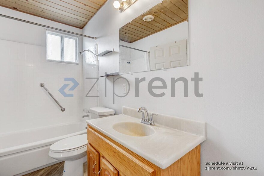 Building Photo - 160 Arcade Blvd