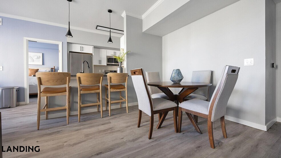 Building Photo - 901 Colorado Blvd