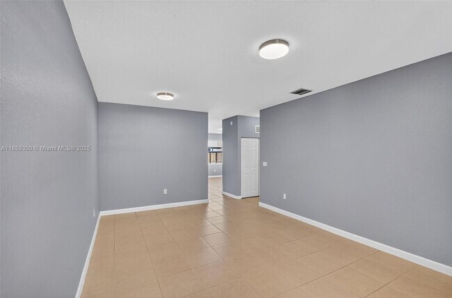 Building Photo - 14747 SW 25th Ln