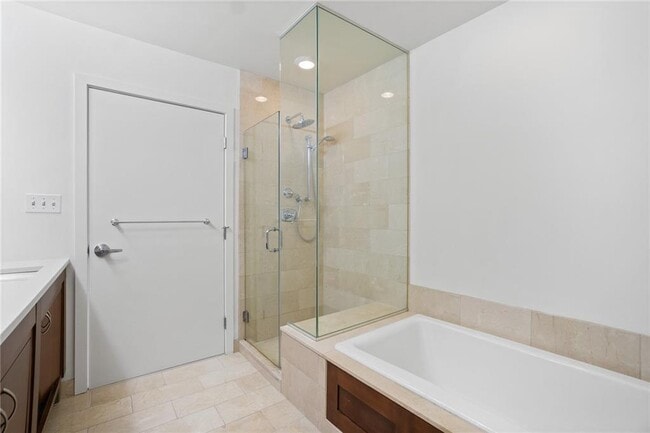 Building Photo - 1 W Exchange St