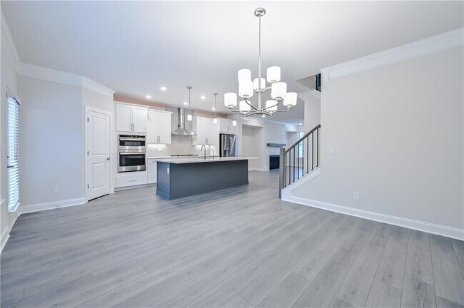 Building Photo - 1356 Live Oak Ln