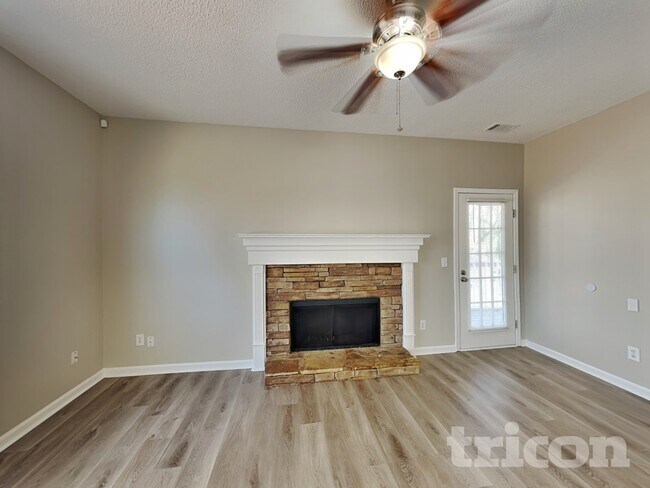 Building Photo - 313 Westchester Way