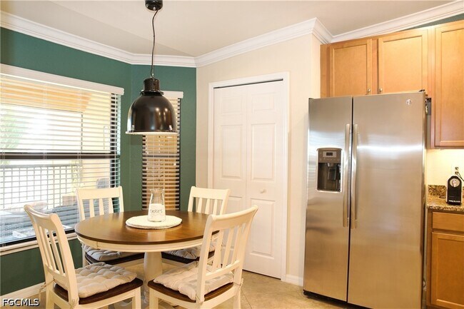 Building Photo - 13730 Julias Way