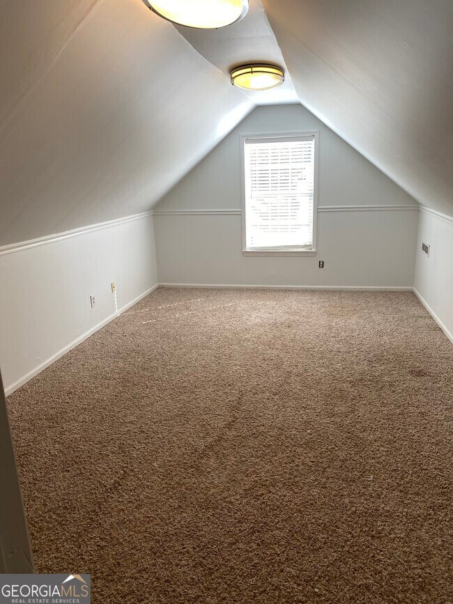 Building Photo - 321 Baldwin Ct