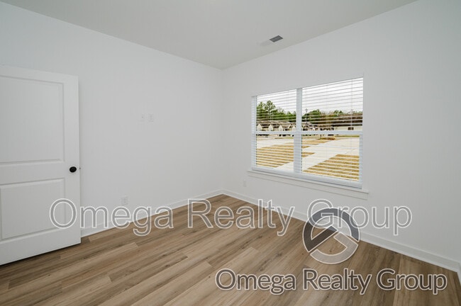 Building Photo - 117 Trifecta Dr