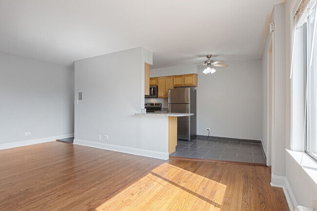 Interior Photo - The Howard Winchester