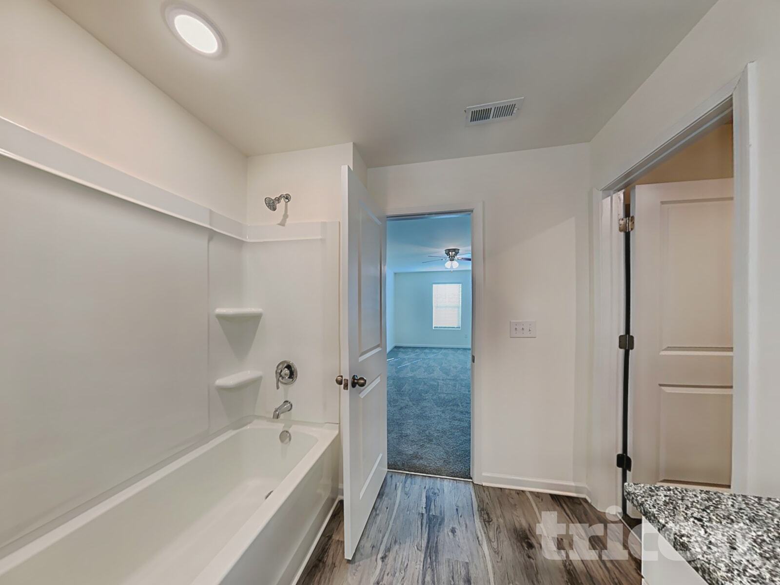 Building Photo - 820 Caper St