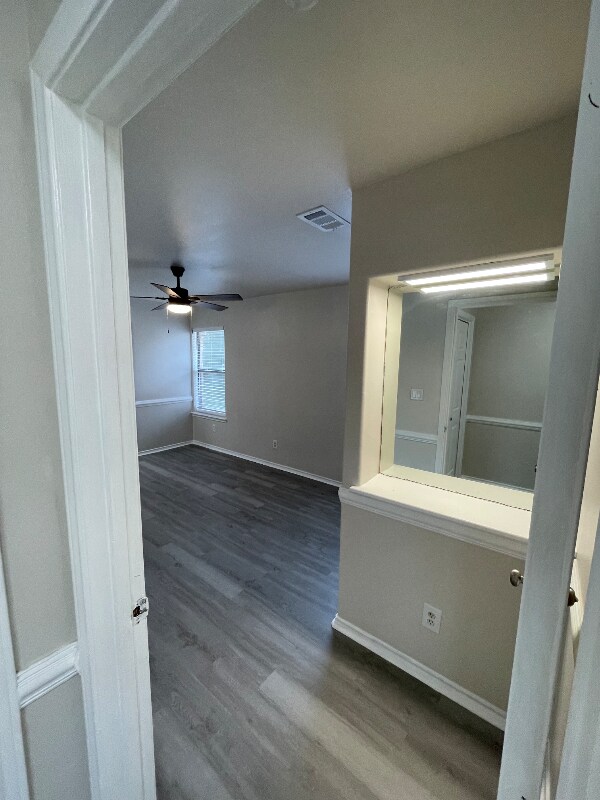 Building Photo - 754 Sonesta Dr
