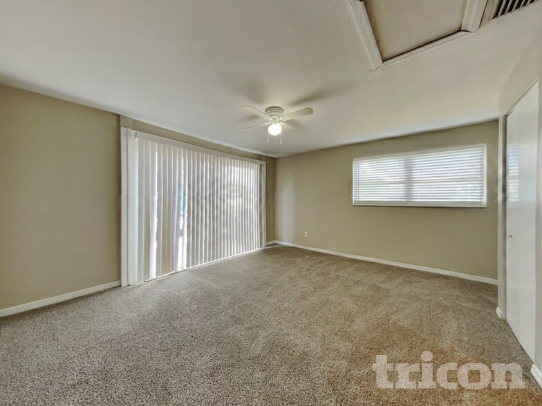 Building Photo - 1753 Linwood Cir