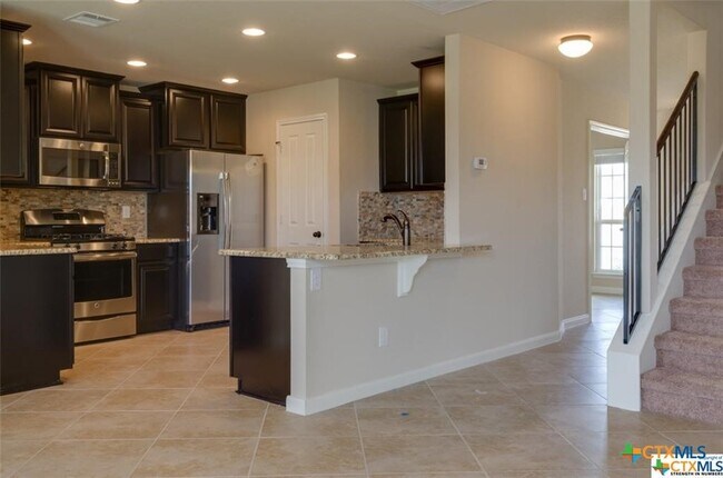 Building Photo - 271 Limestone Creek