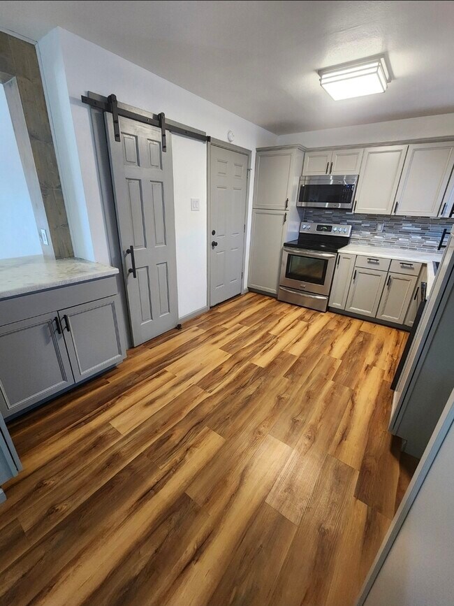 Building Photo - 4706 Bowie Dr