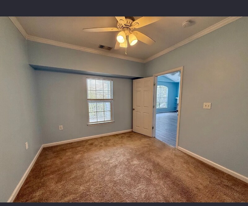 Building Photo - 925 Dorchester Pl