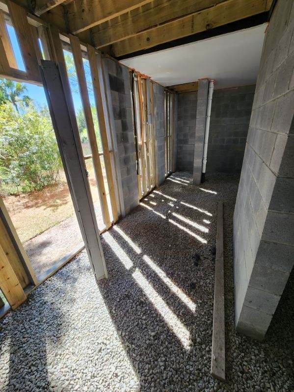 Building Photo - 575 McLernon Trce
