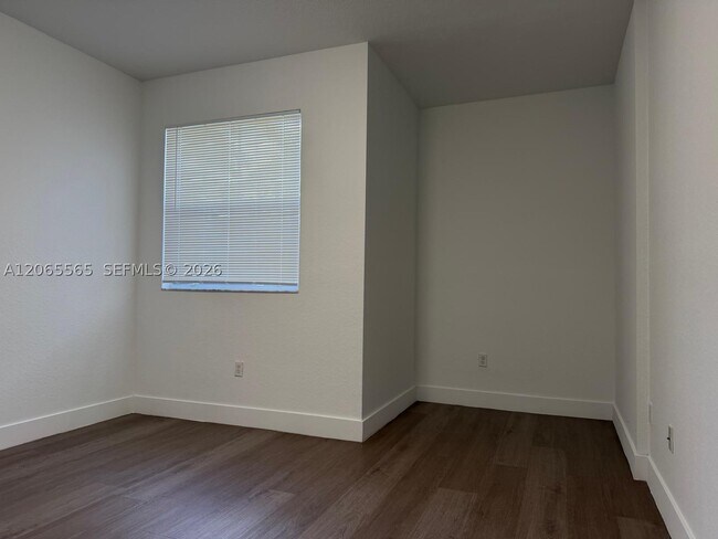 Building Photo - 4017 SW 149th Ct