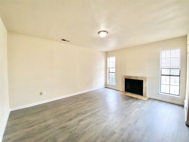 Building Photo - 8001 Rothington Rd