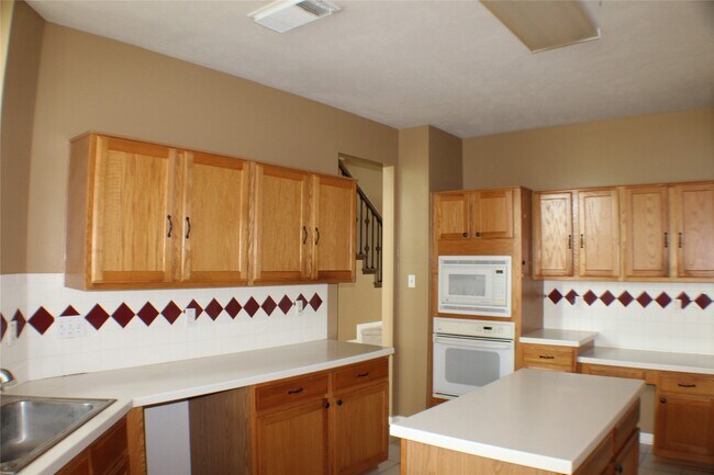 Building Photo - 12231 Ashford Park Dr