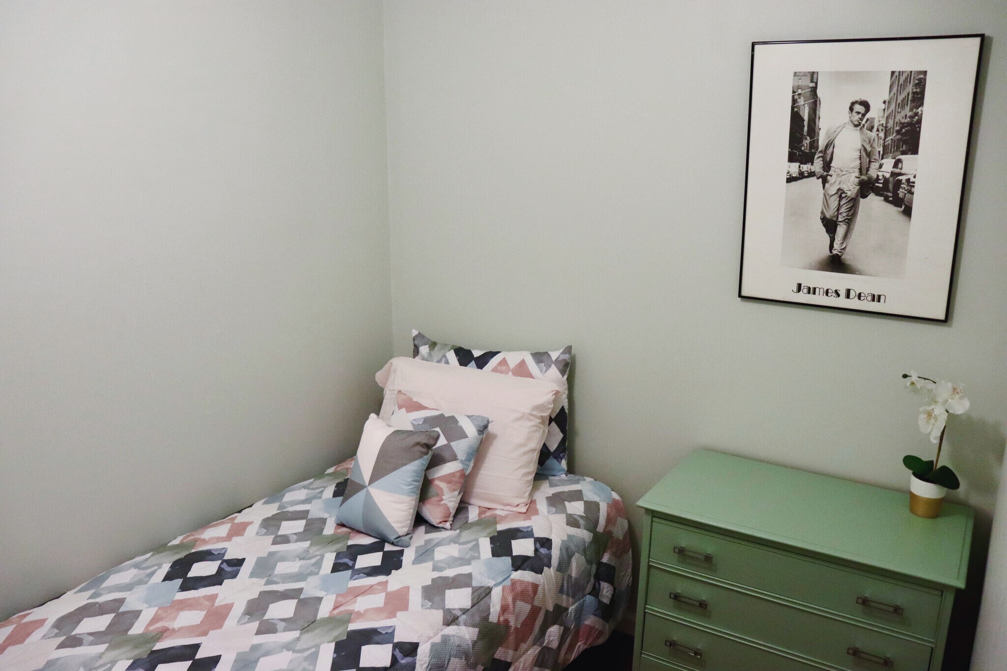 Bedroom 2 - 822 N Wood St