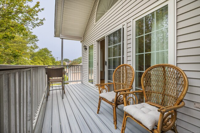 Building Photo - 916 Reef Rd