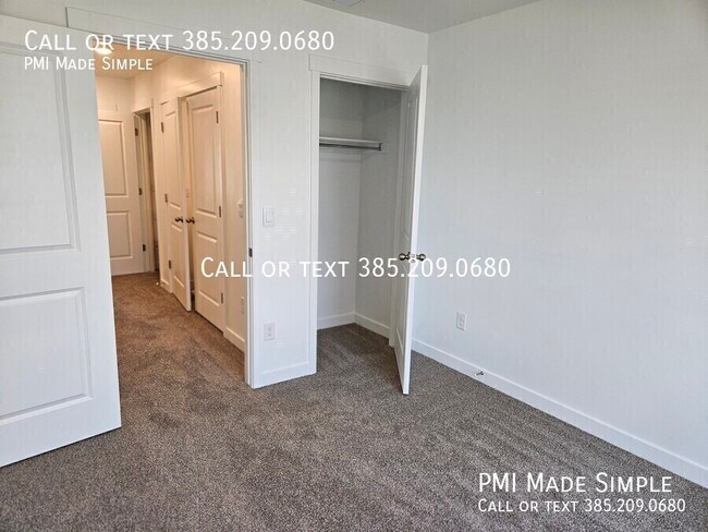 Building Photo - 866 E Sand Dollar Wy