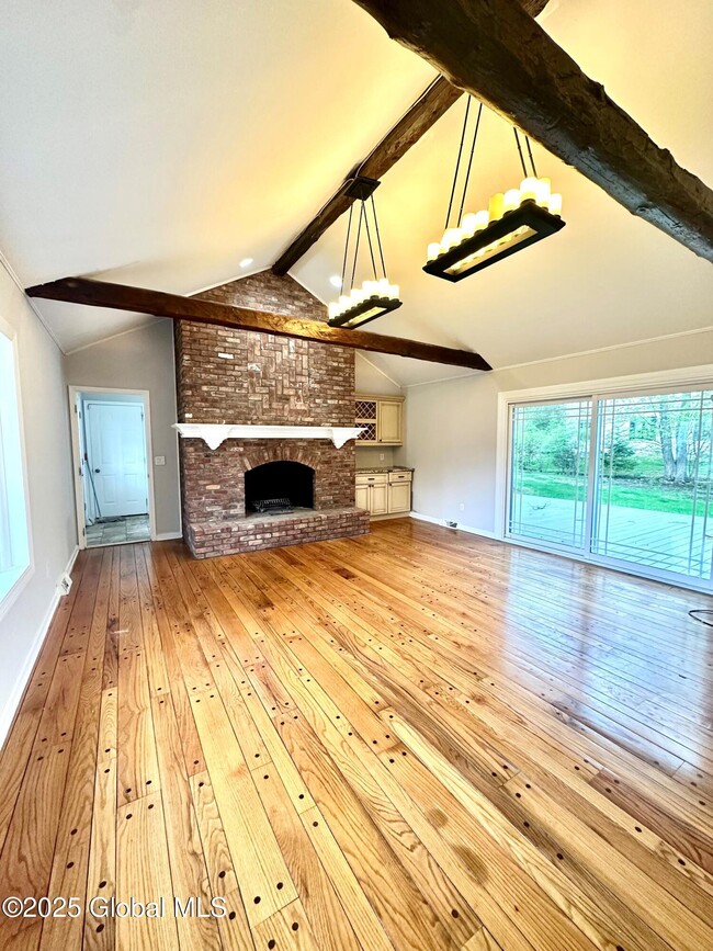 Building Photo - 7 Fenway Ct