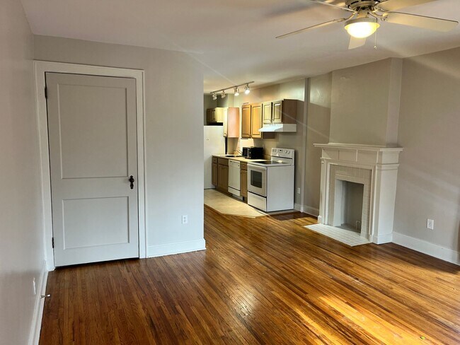 Building Photo - MS E Main Apartments