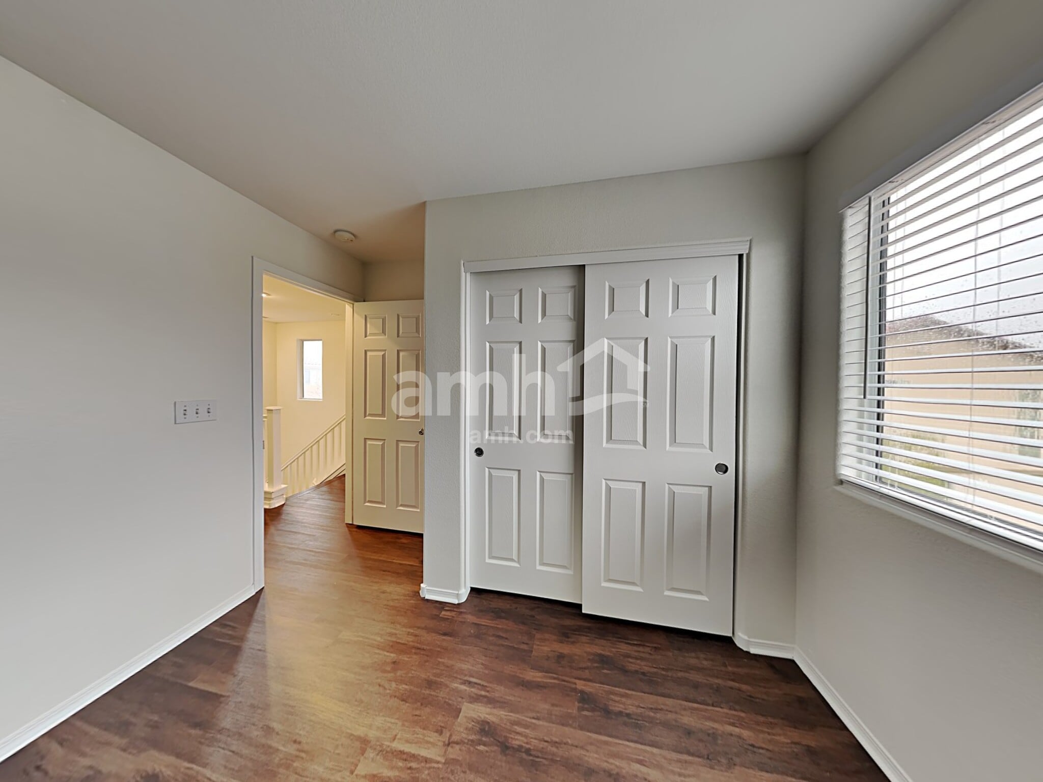 Building Photo - 542 Eresma St