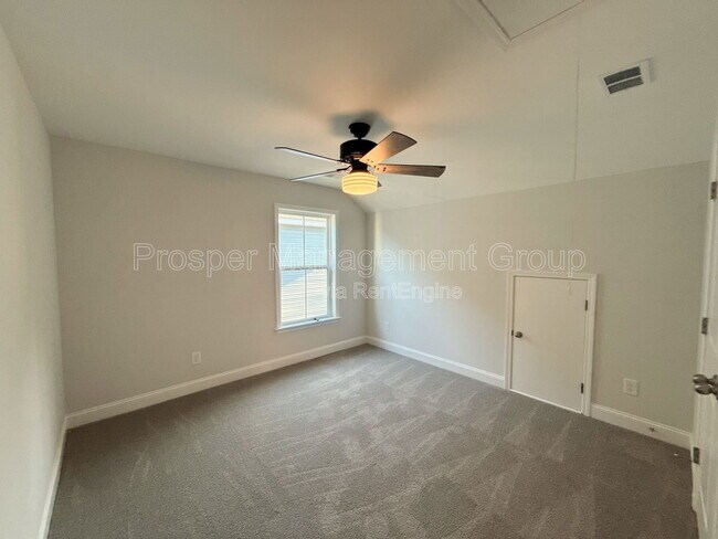 Building Photo - 8650 Windsor Hill Blvd