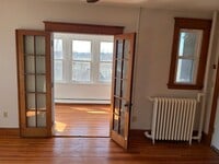 Building Photo - 36 Miles Ave