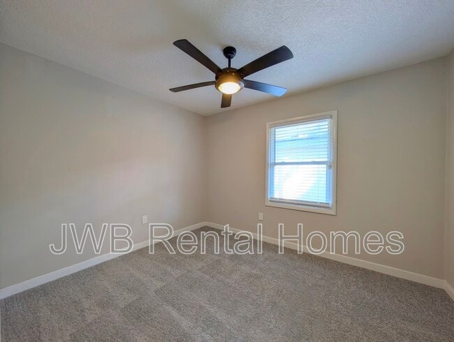 Building Photo - 755 McDuff Ave S