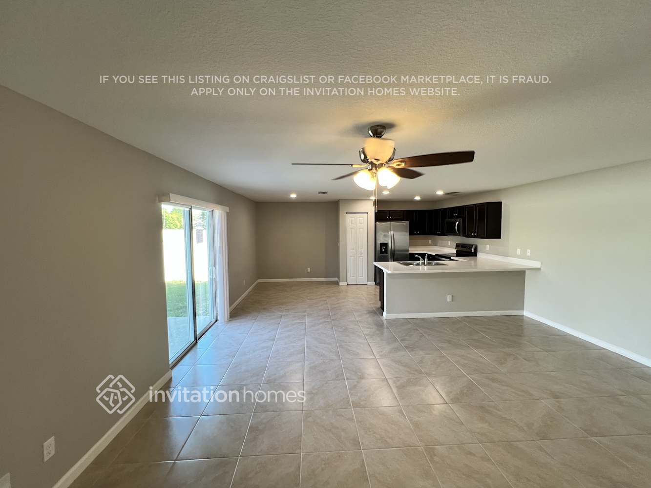 Building Photo - 1013 SW Majorca Ave