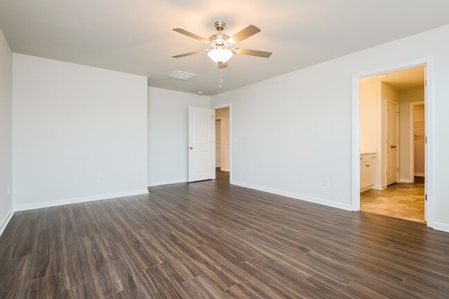 Building Photo - 258 Clydesdale Cir