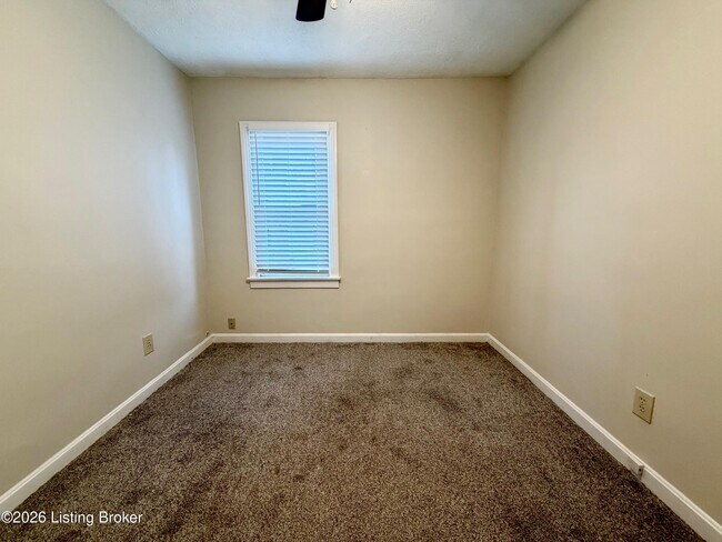 Building Photo - 2632 Alanmede Rd