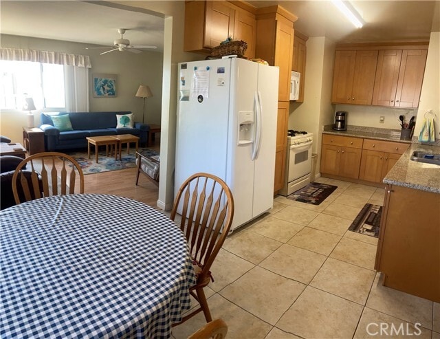 Building Photo - 33791 Silver Lantern St
