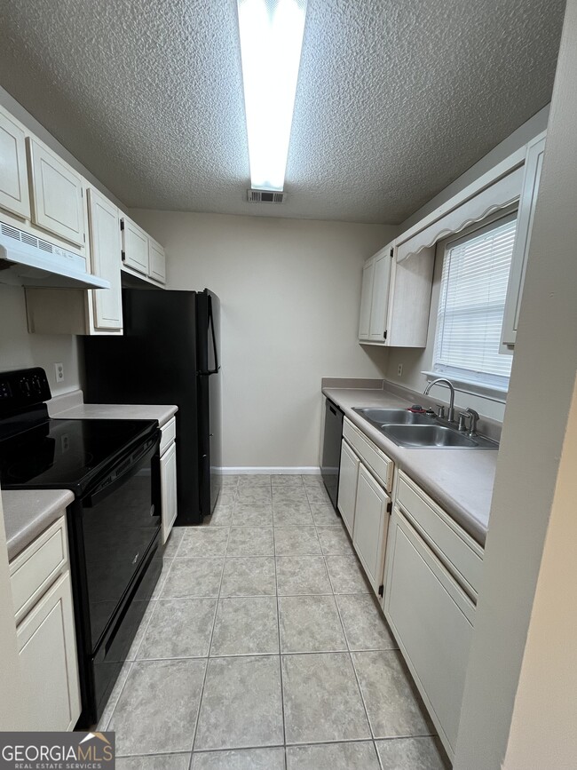 Building Photo - 16 Sapelo Dr