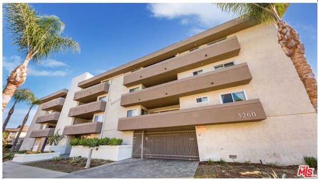 Building Photo - 5260 Bellingham Ave