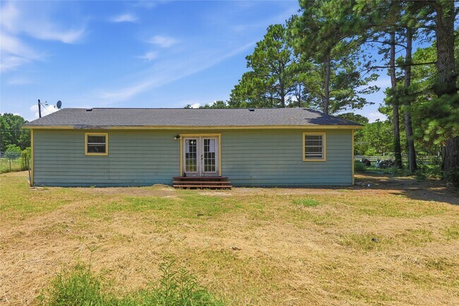 Building Photo - 700 Butler Dr