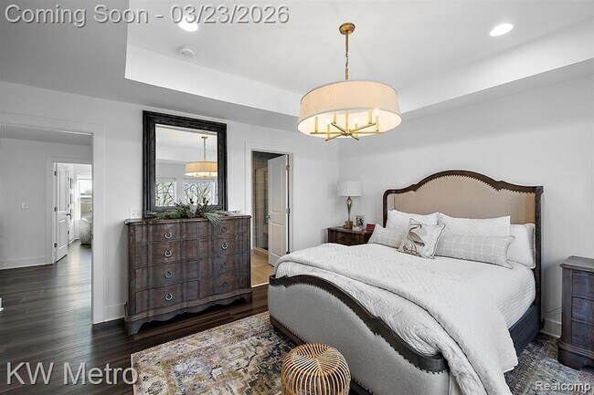 Building Photo - 5931 Stella Dr