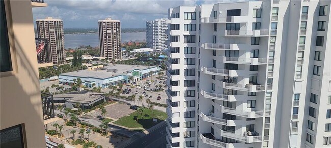 Building Photo - 3051 S Atlantic Ave