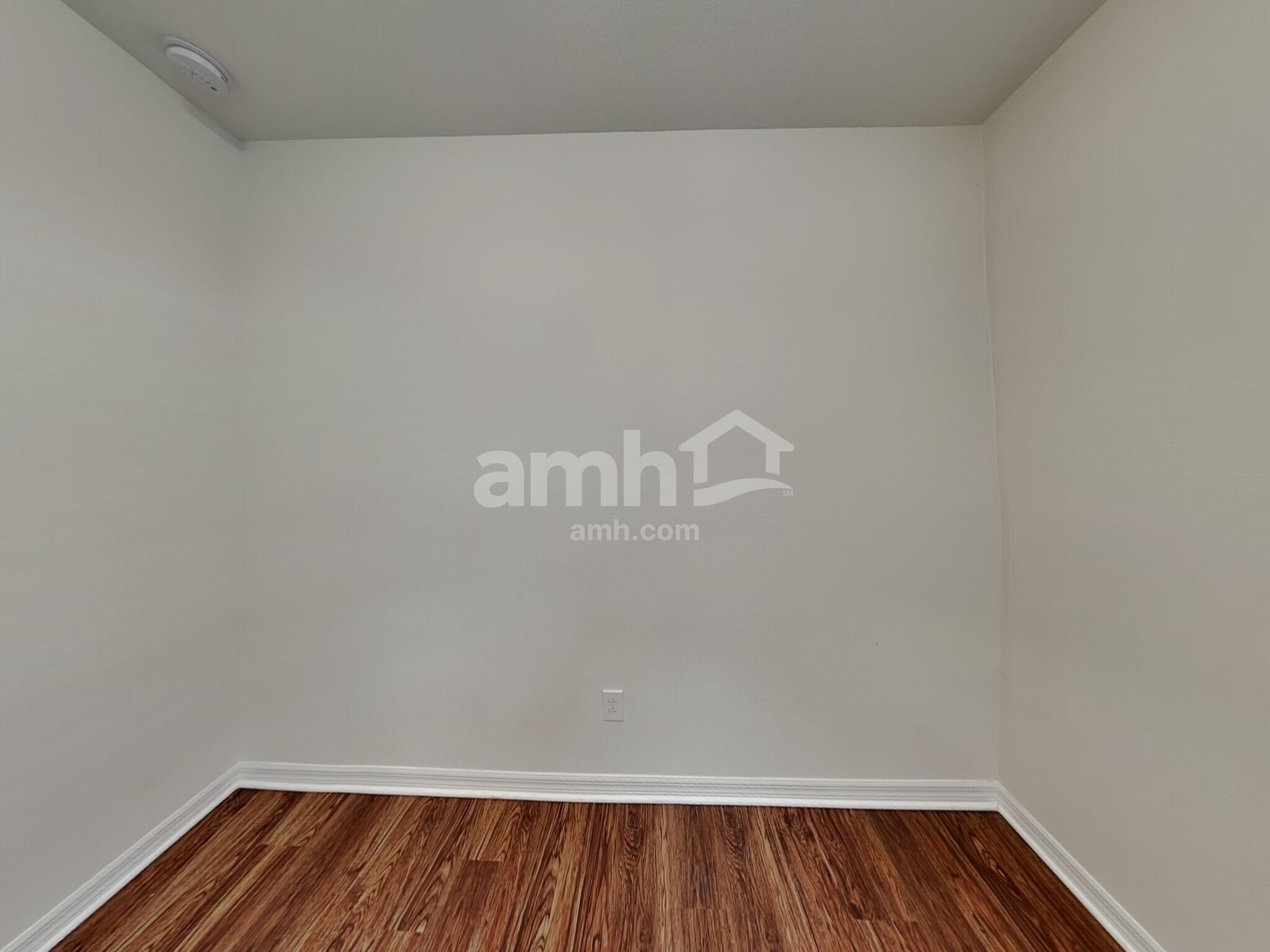 Building Photo - 1838 Castleton Dr