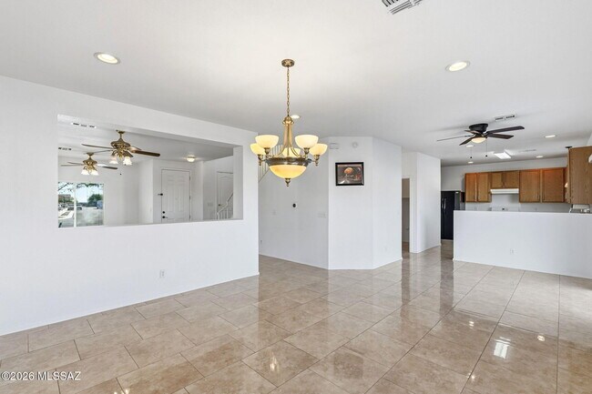 Building Photo - 4821 E Twinflower Pl