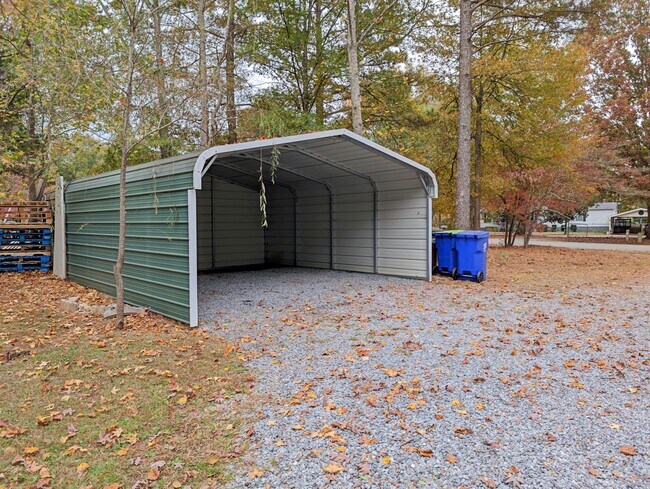 Building Photo - 1340 Meadowland Dr