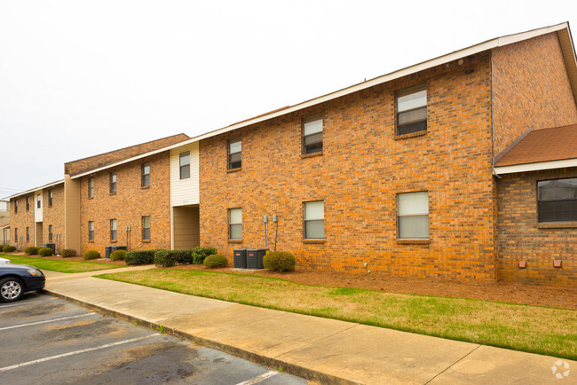 Building Photo - Griffin Village Apartments