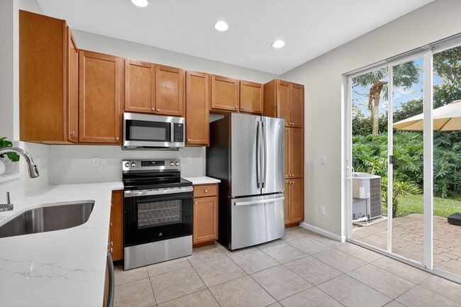 Building Photo - 7458 Sarentino Ln